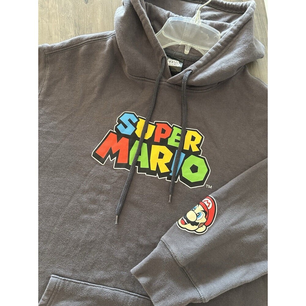 Nintendo Super Mario Bros Graphic Print Sweater Adult Large Gray Hoodie Sweater